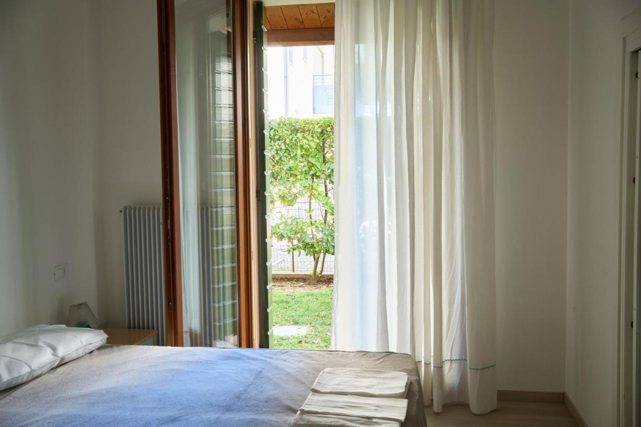Appartamenti Villa Paola-Pochi Passi Dal Mare-Zona Piazza Aurora-לידו די ג'סולו מראה חיצוני תמונה