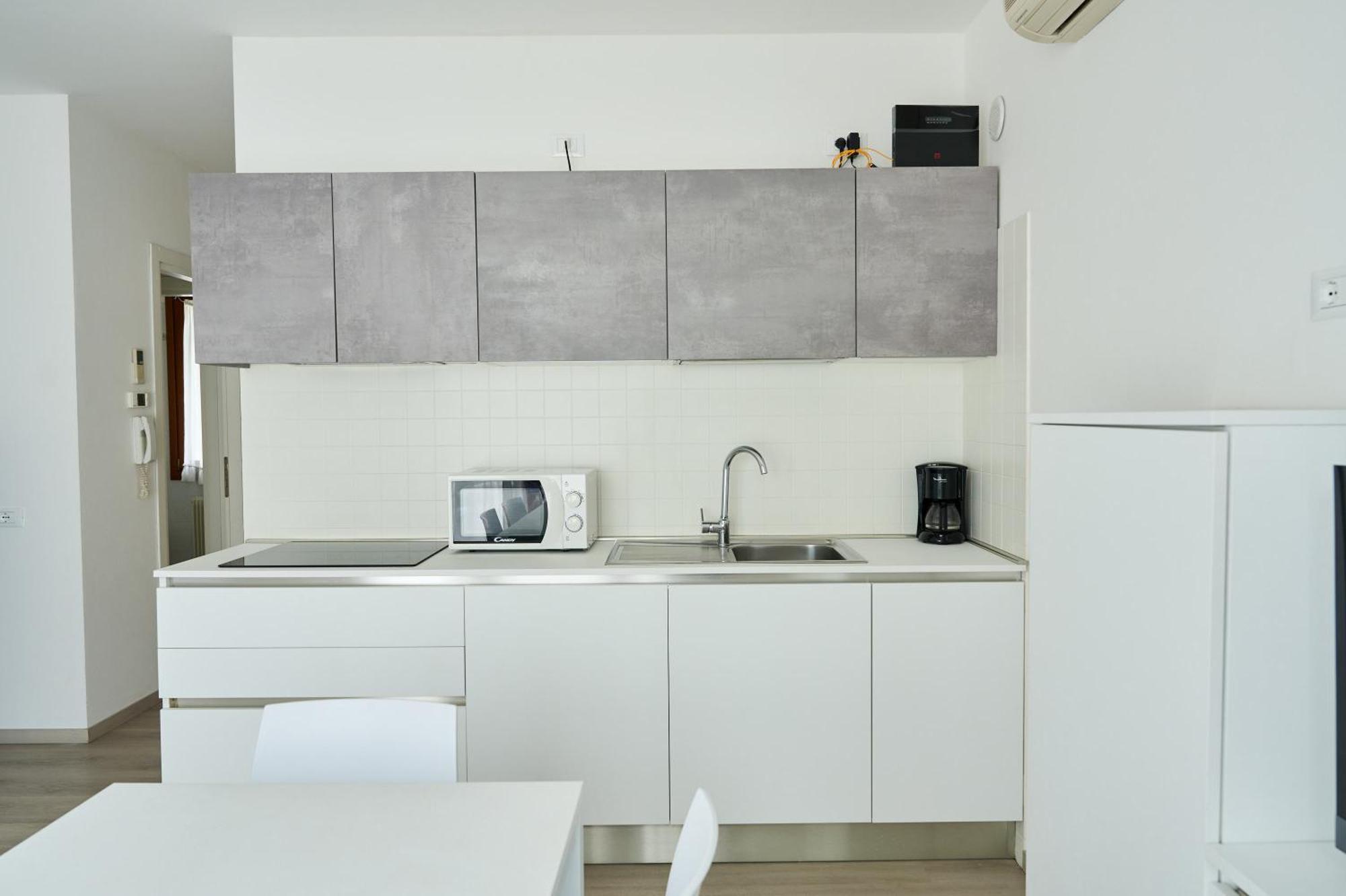 Appartamenti Villa Paola-Pochi Passi Dal Mare-Zona Piazza Aurora-לידו די ג'סולו מראה חיצוני תמונה