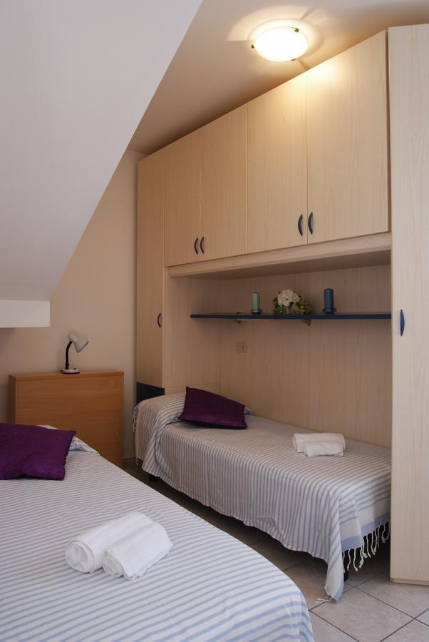 Appartamenti Villa Paola-Pochi Passi Dal Mare-Zona Piazza Aurora-לידו די ג'סולו מראה חיצוני תמונה